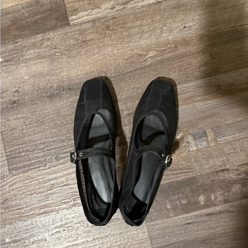 Zara shoes - Picture 2 of 3